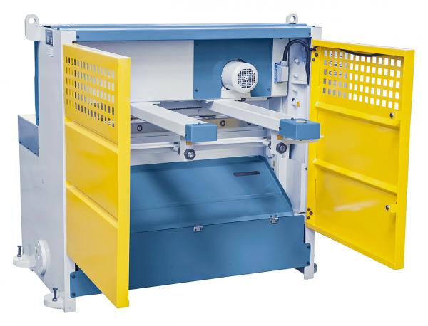 Bernardo MTE 1360 x 6 NCC Motorised guillotine shear